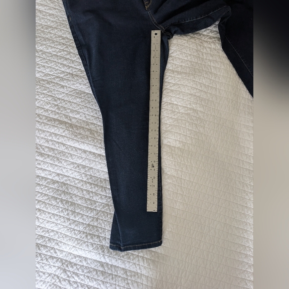 PLUS 20W Ava & Viv Dark Blue Skinny Jeans - Picture 13 of 13